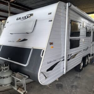 2007 Galaxy Southern Cross 18'6 Off Road with Shower and Toilet