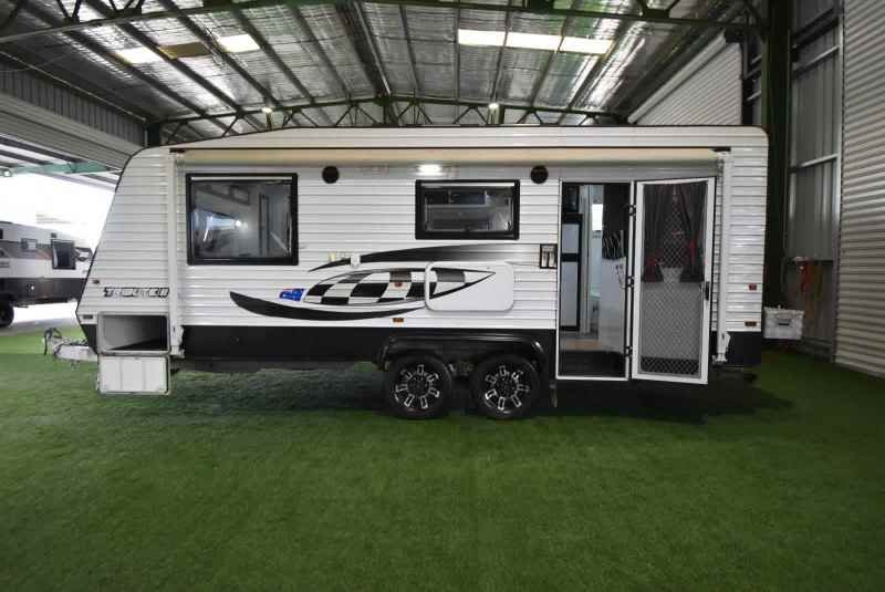 2016 Kokoda Tribute 25' Off Road Luxury with 2 Berth - Tandem Axle