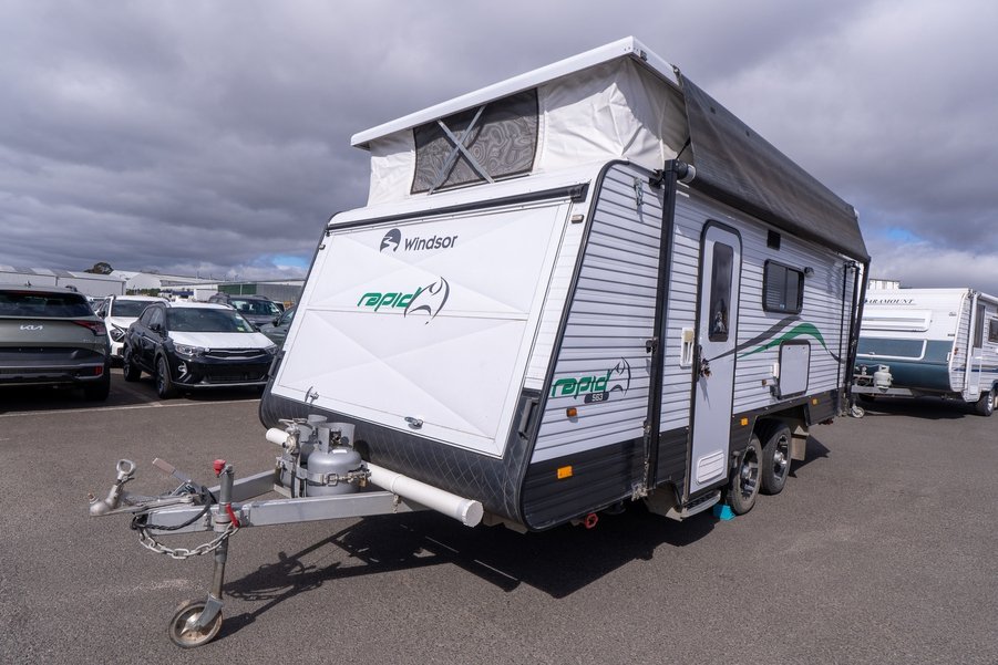 2016 Windsor Rapid Pop Top 2 Berth with Ensuite - Front Door