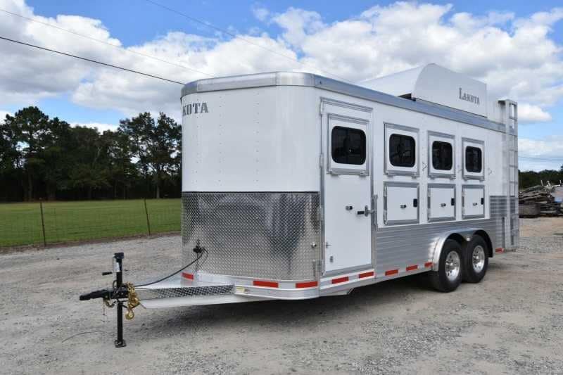 2018 Lakota 84HBPSL 4 Horse Trailer with 2' Short Wall