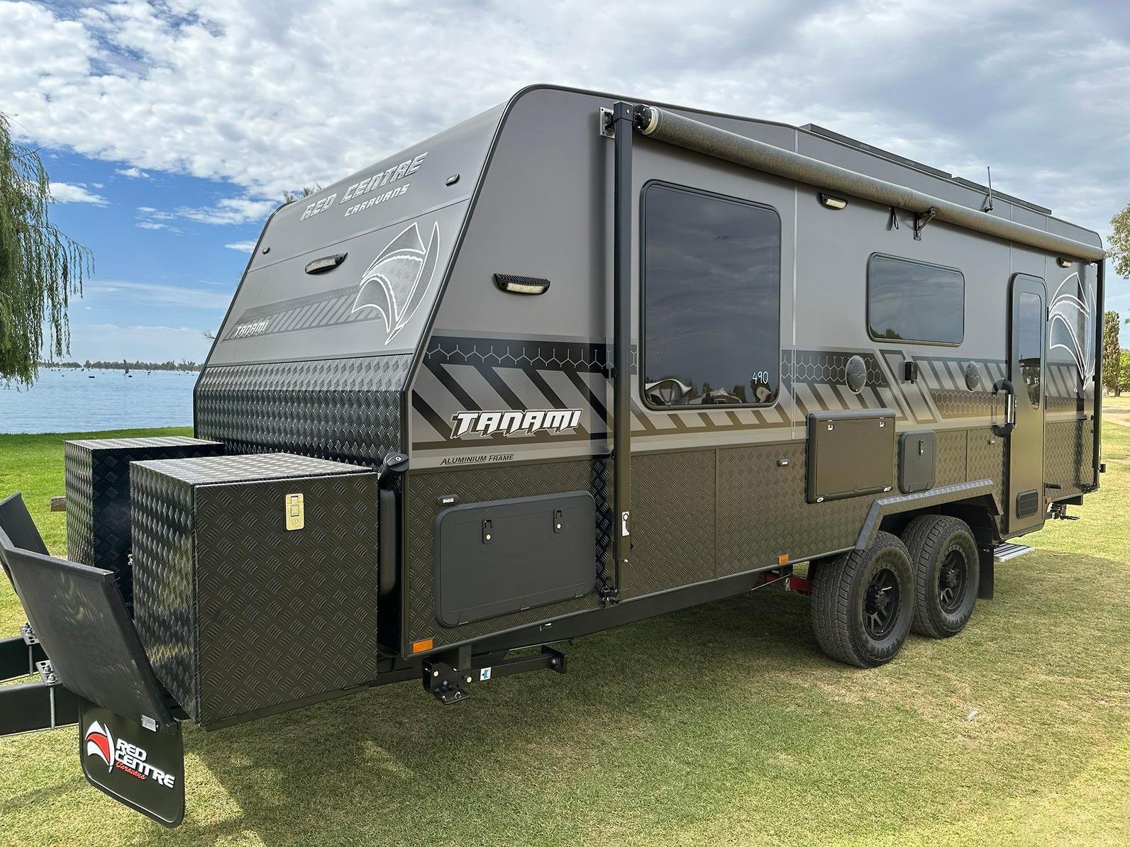 2024 Red Centre Tanami 20'8 Extreme Off Road 2 Berth with Toilet