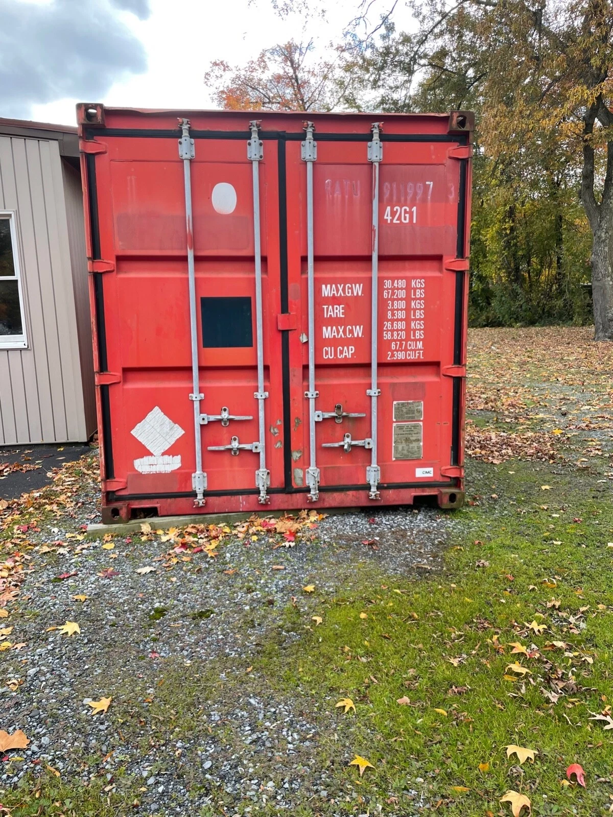 shipping container 40' 8'6" high
