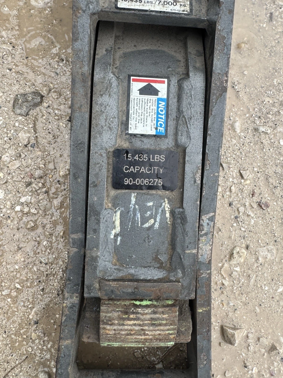 Total Source - Hydraulic Forklift Jack, 15400 LB. Cap., 2.5"-16.5" Lift Height - Image 2