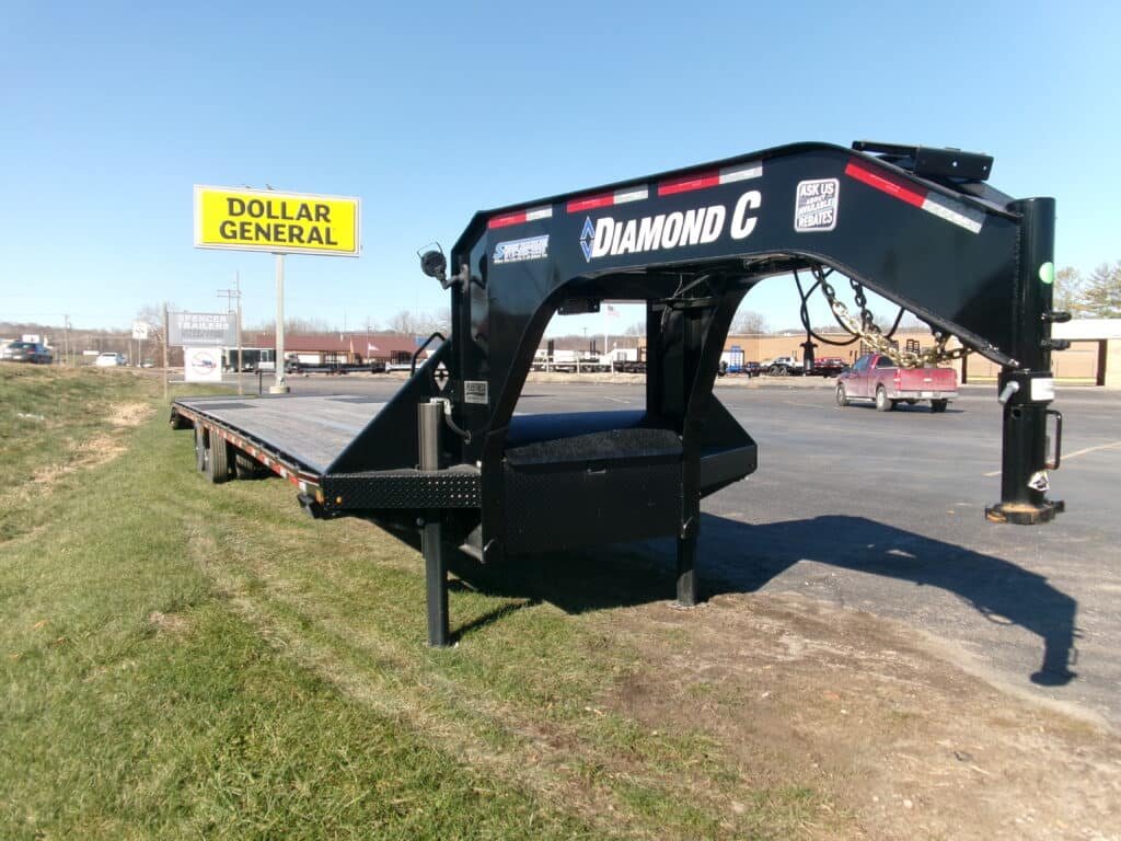 2024 Diamond C FMAX212 102"x 40' 25.9k Equipment Trailer With MAX Ramps Stock #275652 Gooseneck Trailers - Spencer Trailers