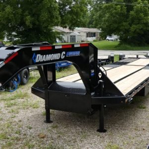 2025 Diamond C FMAX210 HDT 102″x 32′ 25k Hydraulic Dovetail Equipment Tailer Stock #302571 Goose Neck Trailer - Spencer Trailers