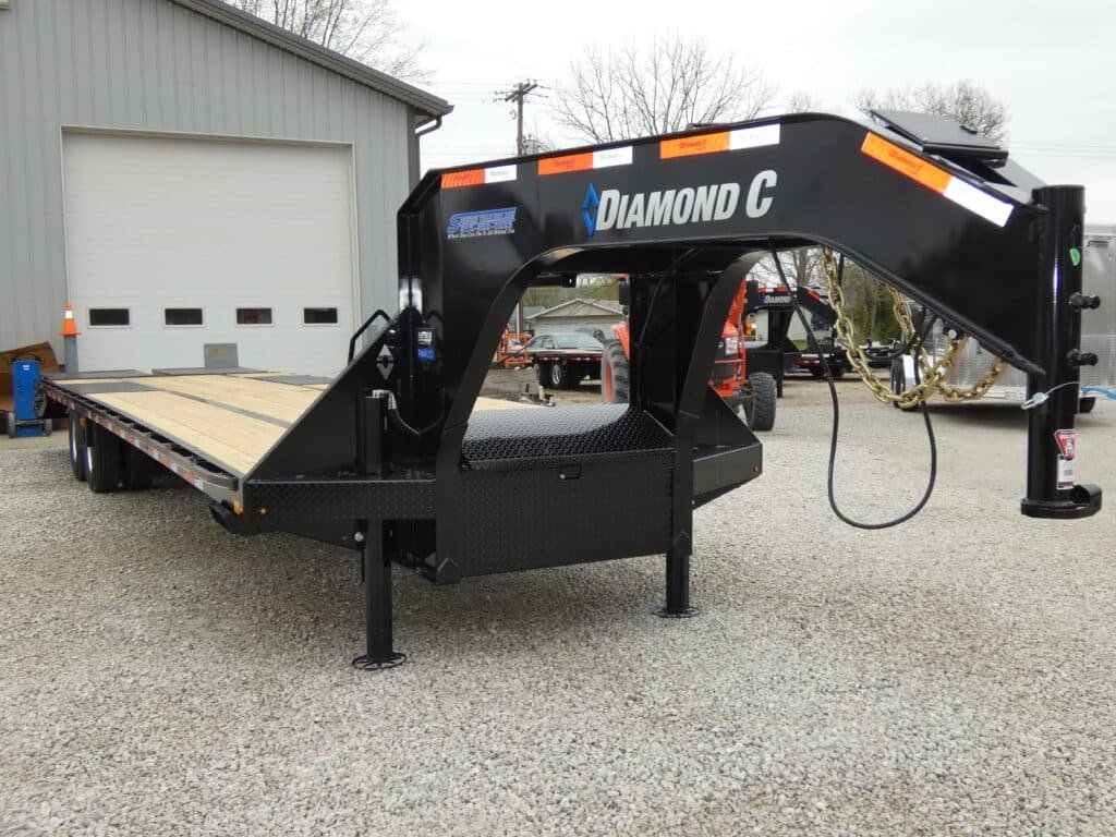 2025 Diamond C FMAX212 102"x 35' 25.9k Equipment Trailer With MAX Ramps Stock #298921 Goose Neck Trailer - Spencer Trailers