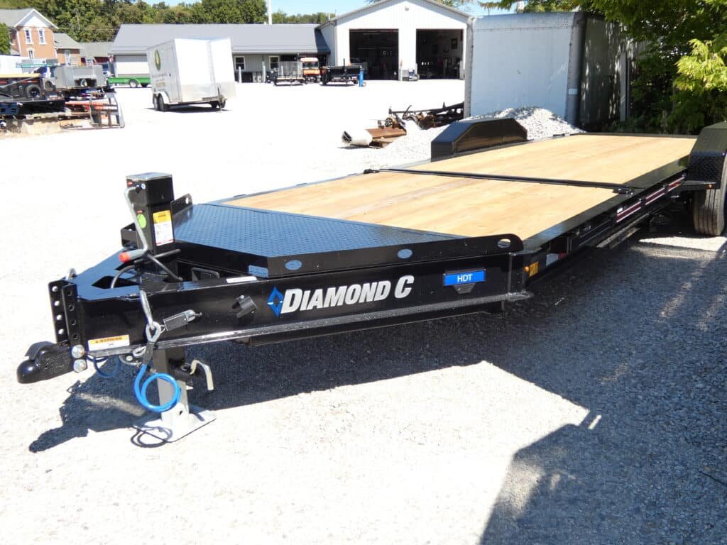 2026 Diamond C HDT207 82″x 22′ 14.9k Split-Deck Tilt Equipment Trailer Stock #304362 - Spencer Trailers