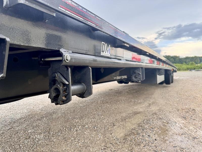 2024 Diamond C FMAX212 40' x 102" Fleetneek 25.9k GVWR Straight Deck Air Ride - Image 7