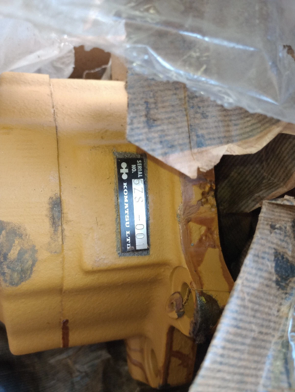 Komatsu Swing Motor Assembly 706-75-09703 New - Image 4