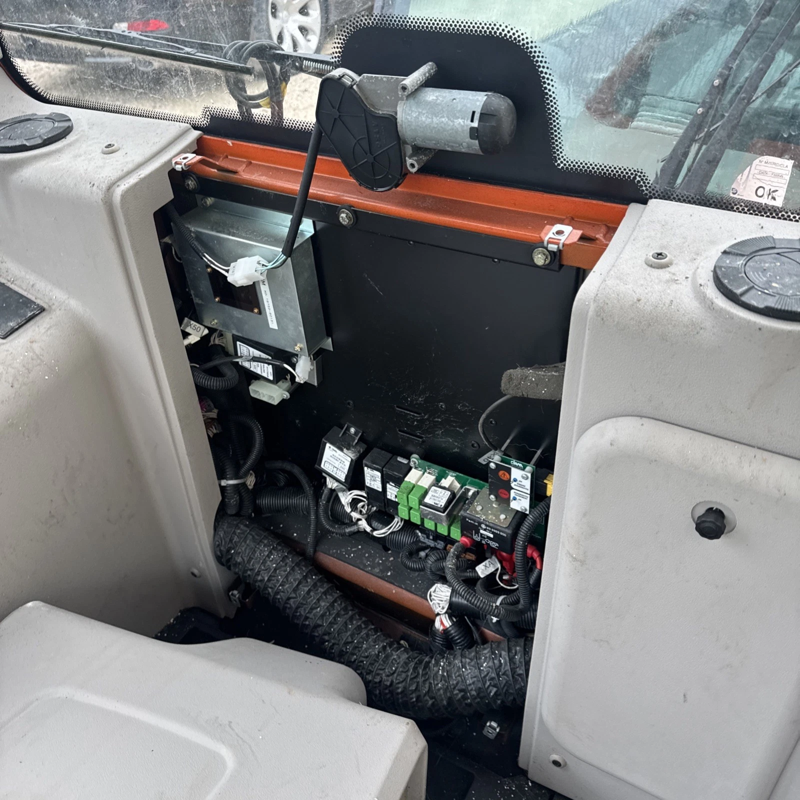 Case New Holland Cab Wheel Loader New - Image 3