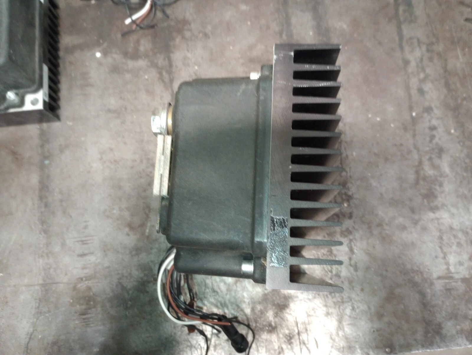 Schwarzmuller Inverter 11076254 Mll06-S-48/400-FH Input 48v Output 32V Max 400A - Image 4