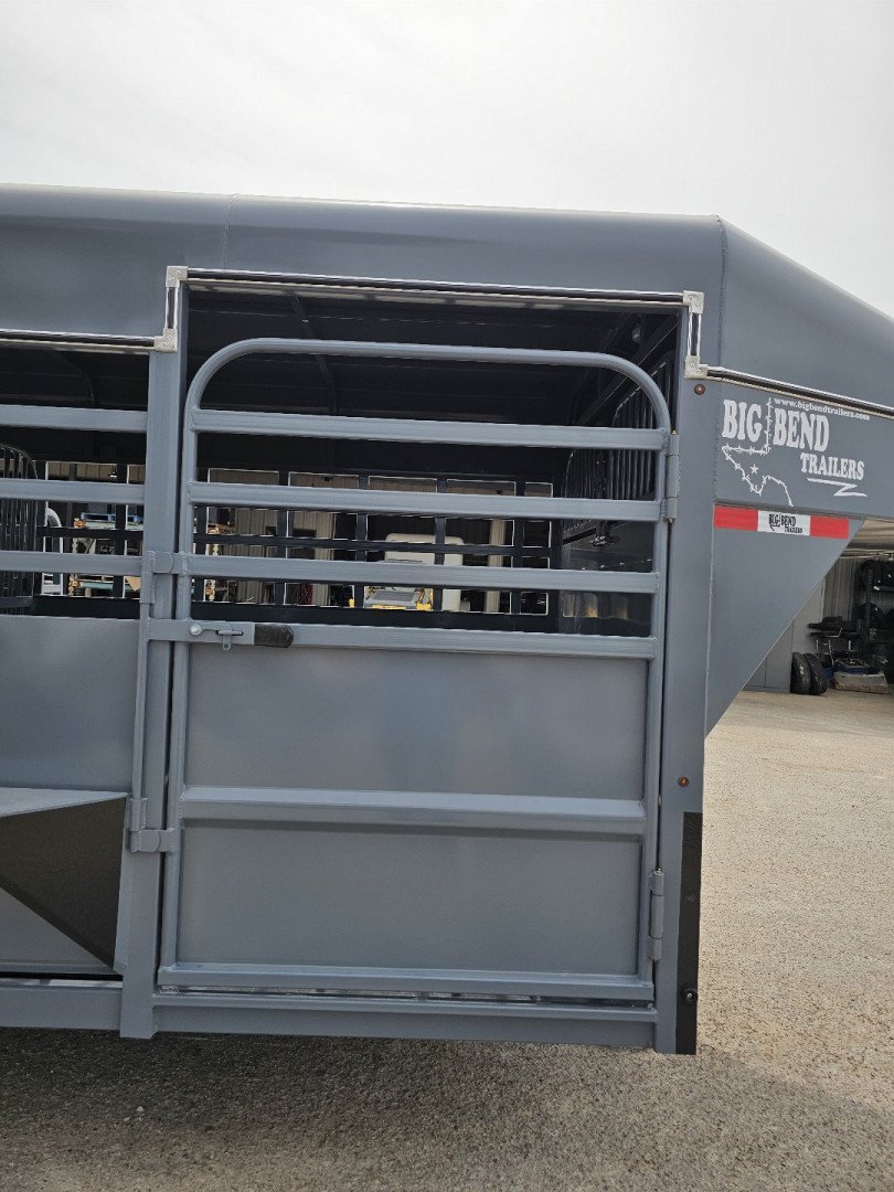 2025 Big Bend 6'8"X24' 3/4 TOP Stock / Stock Combo Trailer - Image 4