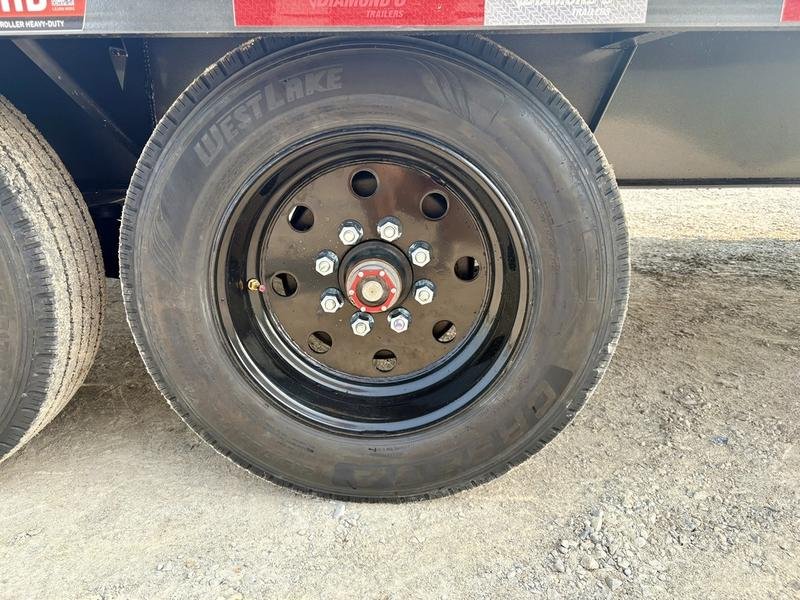 2025 Diamond C FMAX208 28' x 102" 18k Engineered Beam With Max Ramps - Image 9