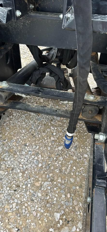 3 point tractor loader backhoe TYM BY75 - Image 10