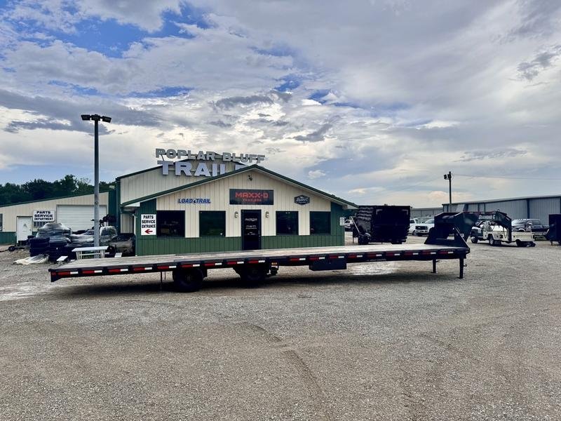 2024 Diamond C FMAX212 40' x 102" Fleetneek 25.9k GVWR Straight Deck Air Ride - Image 2