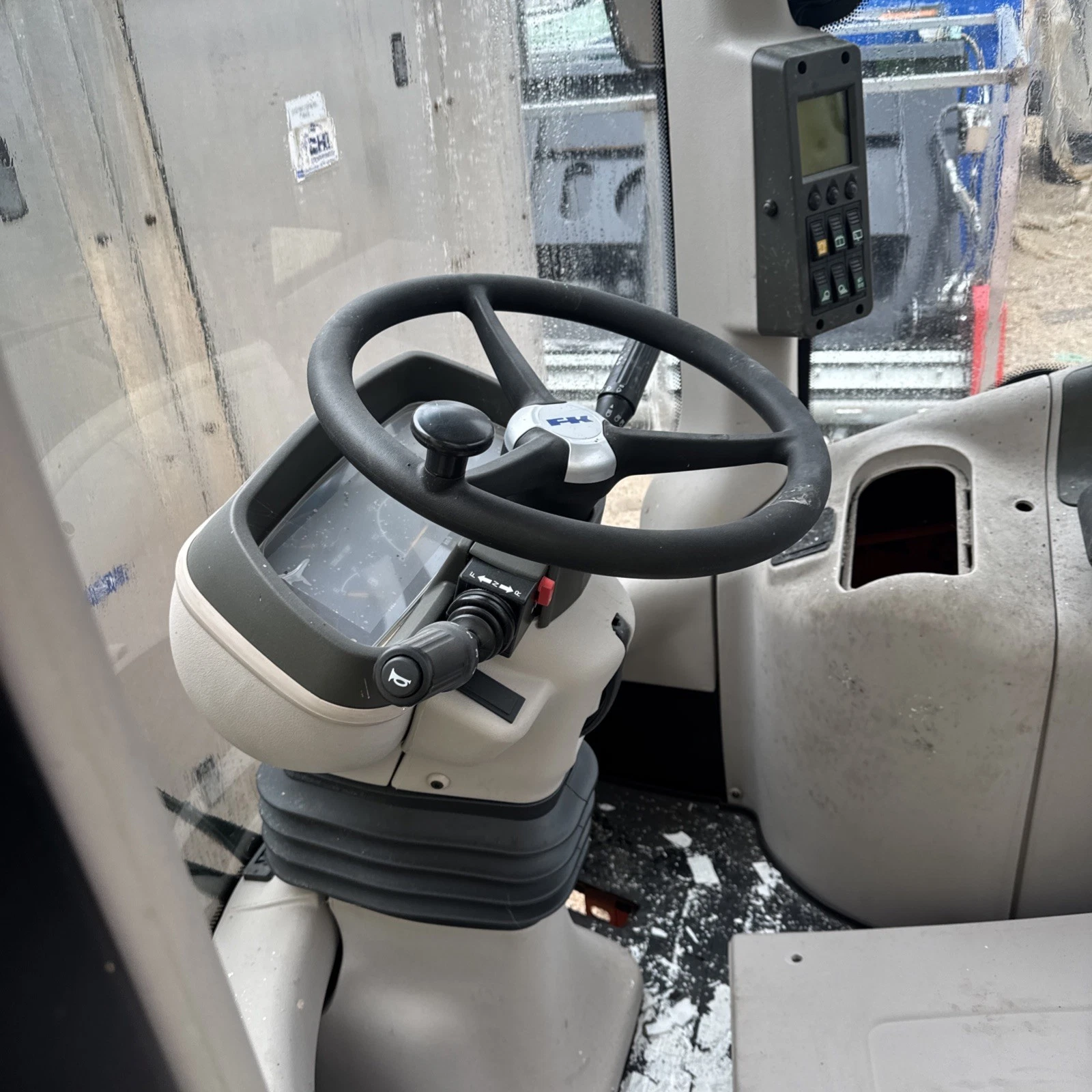 Case New Holland Cab Wheel Loader New - Image 5