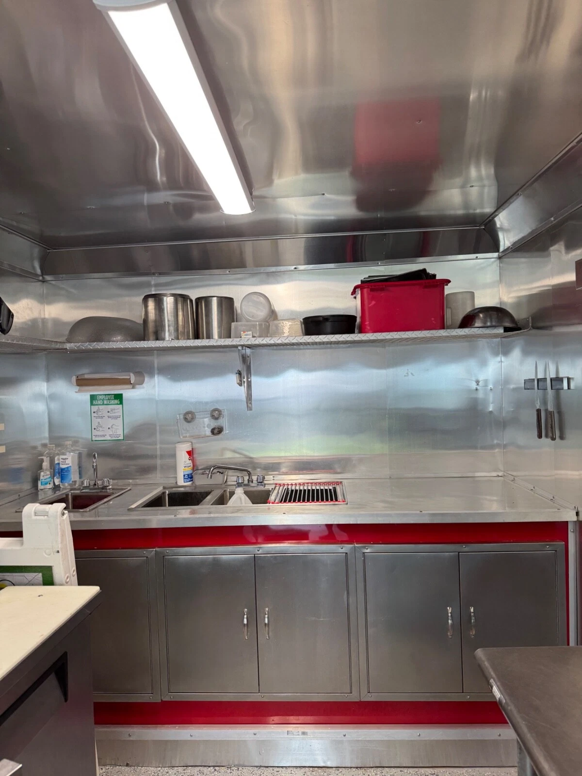 Used food truck - Image 6