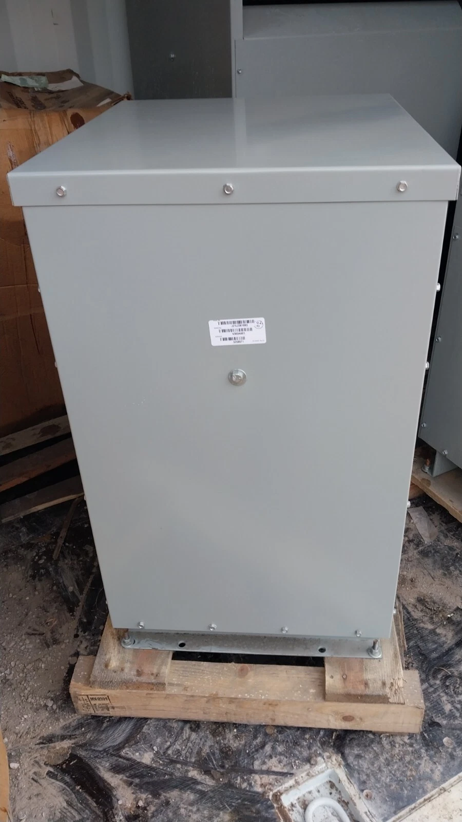 Eaton Dry Type Distribution Transformer V48M28T3016 480DELTA 60HZ 30KVA THREE... - Image 8