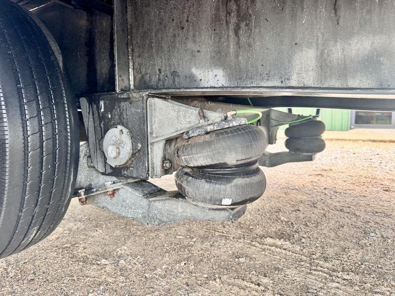 2024 Diamond C FMAX212 40' x 102" Fleetneek 25.9k GVWR Straight Deck Air Ride - Image 18