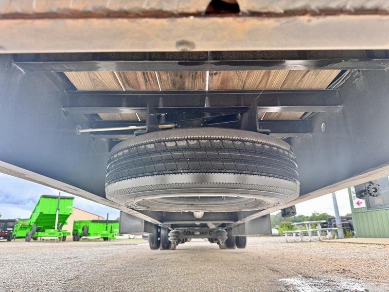 2024 Diamond C FMAX212 40' x 102" Fleetneek 25.9k GVWR Straight Deck Air Ride - Image 37
