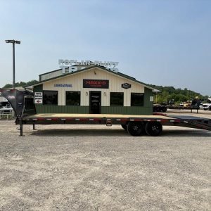 2025 Diamond C FMAX208 28' x 102" 18k Engineered Beam With Max Ramps