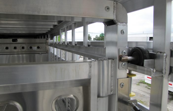 2023 EBY Maverick 20′ Aluminum Livestock Trailer - Image 7