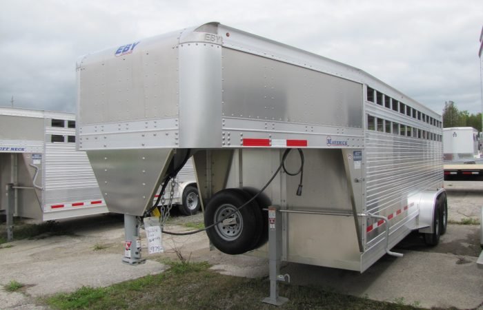 2023 EBY Maverick 20′ Aluminum Livestock Trailer - Image 13