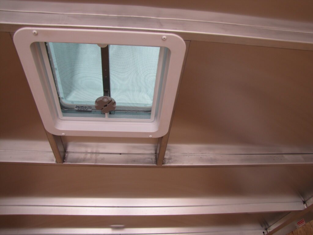 2023 Bravo 8.5 X 24 Aluminium Car Hauler - Image 4