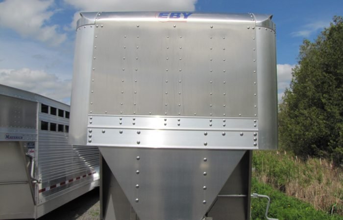 2023 EBY Maverick 20′ Aluminum Gooseneck Livestock Trailer - Image 6